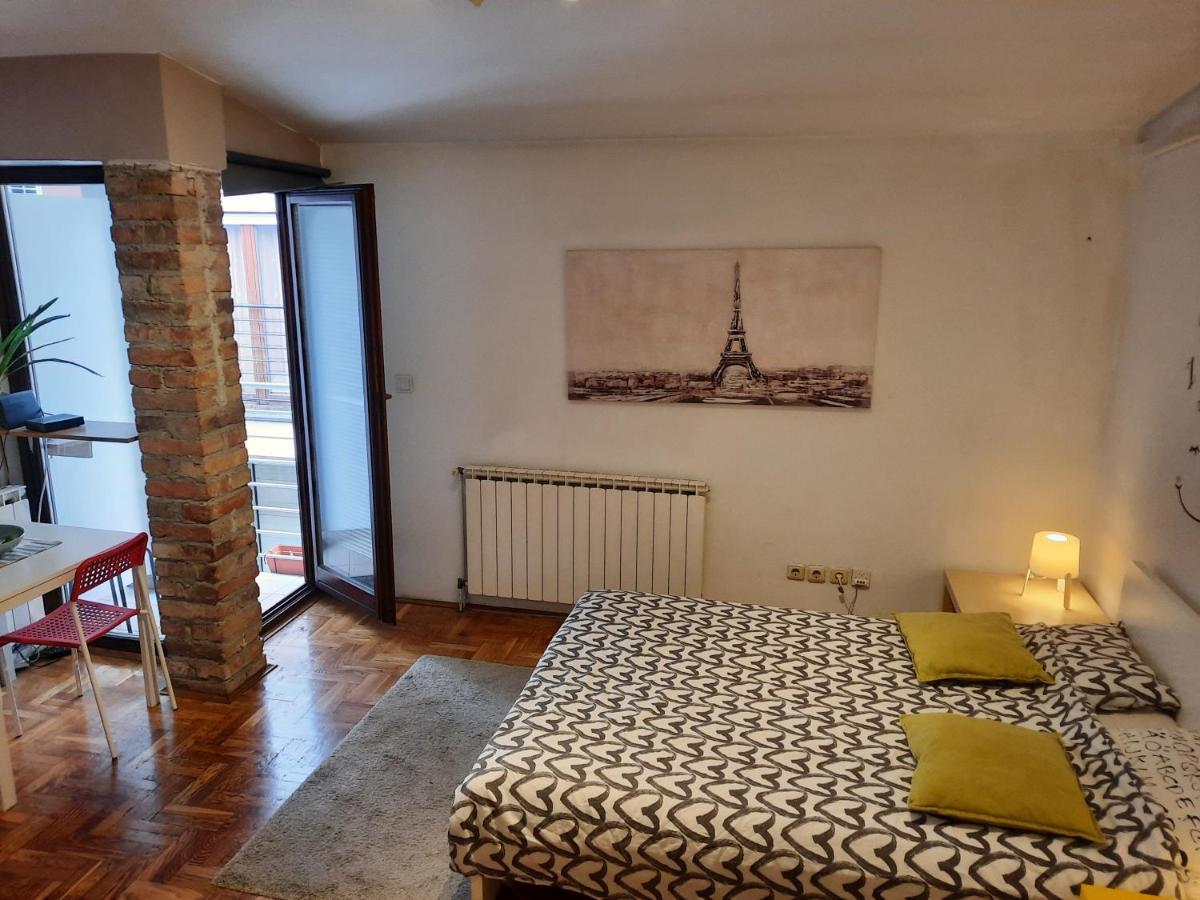 Studio Apartment ซาเกร็บ ภายนอก รูปภาพ